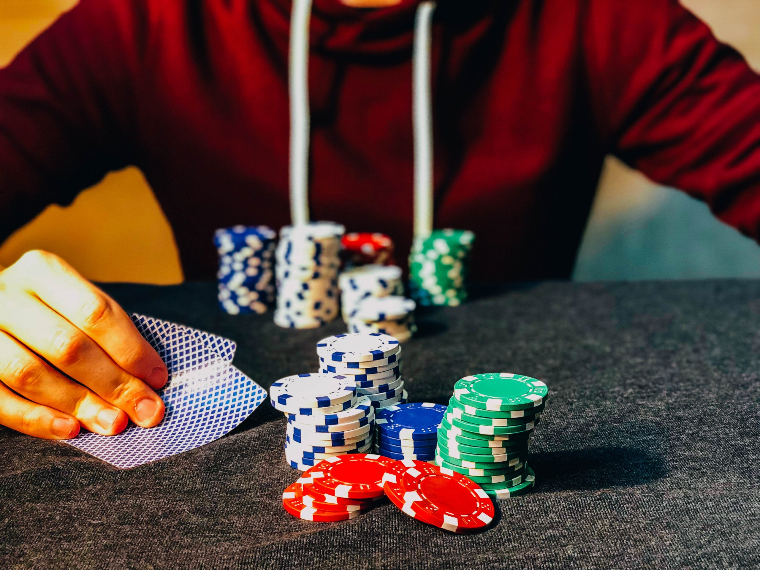 Bonuses in online casinos are explained.